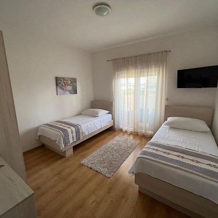 Apartman Burcul Sukošan Екстериор снимка