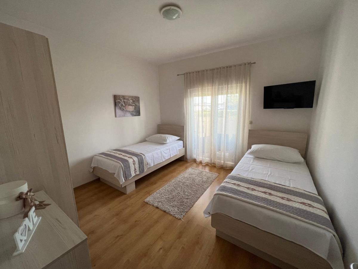 Apartman Burcul Sukošan Екстериор снимка