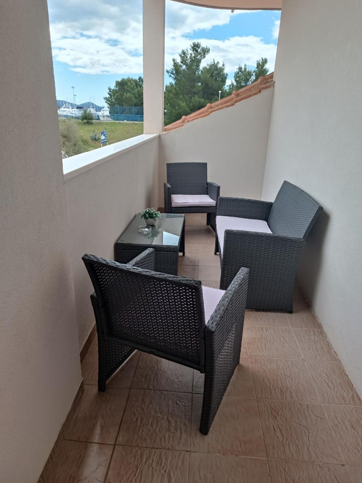 Apartman Burcul Sukošan Екстериор снимка